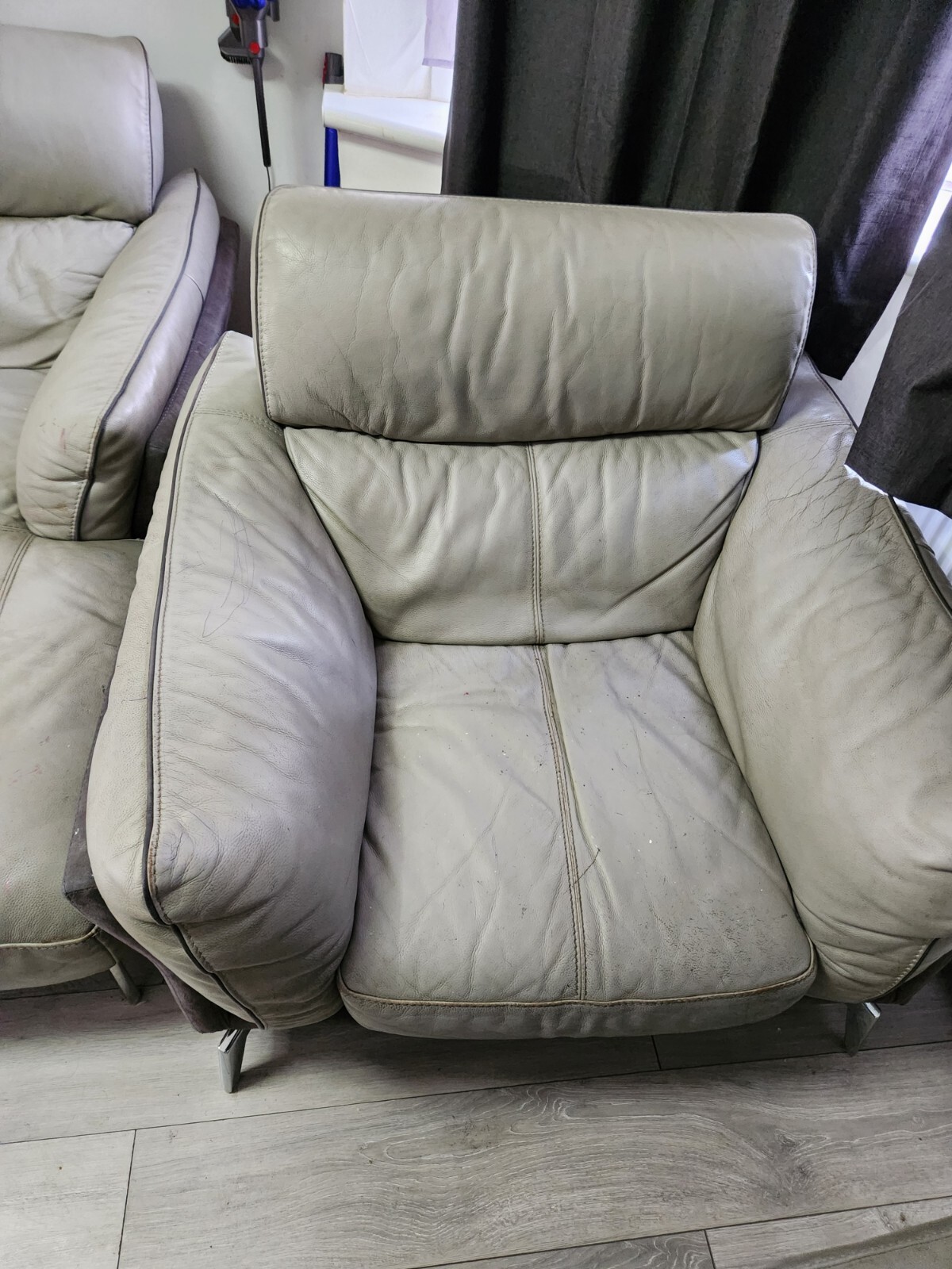 DFS GREY LEATHER SOFAS eBay