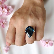 14K Yellow Gold Engagement Ring 20.10 Ct Diamond Pear Cut London Blue Topaz