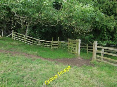 Photo 12x8 Stile into woodland Freelands/NU1912 The stile in the field co c2014