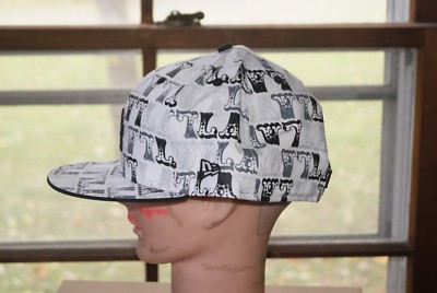 New Era Los Angeles Dodgers LA Fitted Hat 7 5/8 Black White Lebron