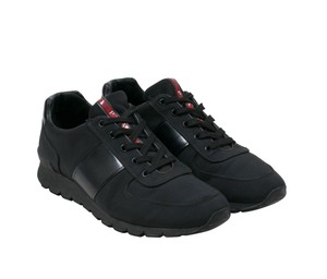 prada match race runner