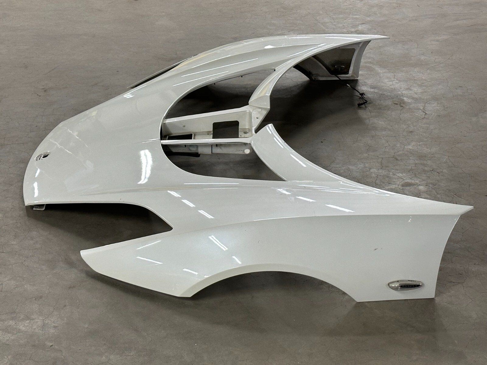 ⭐2010-2014 LOTUS EVORA & S HOOD BONNET COVER CLAMSHELL PANEL WHITE BARE ASY OEM