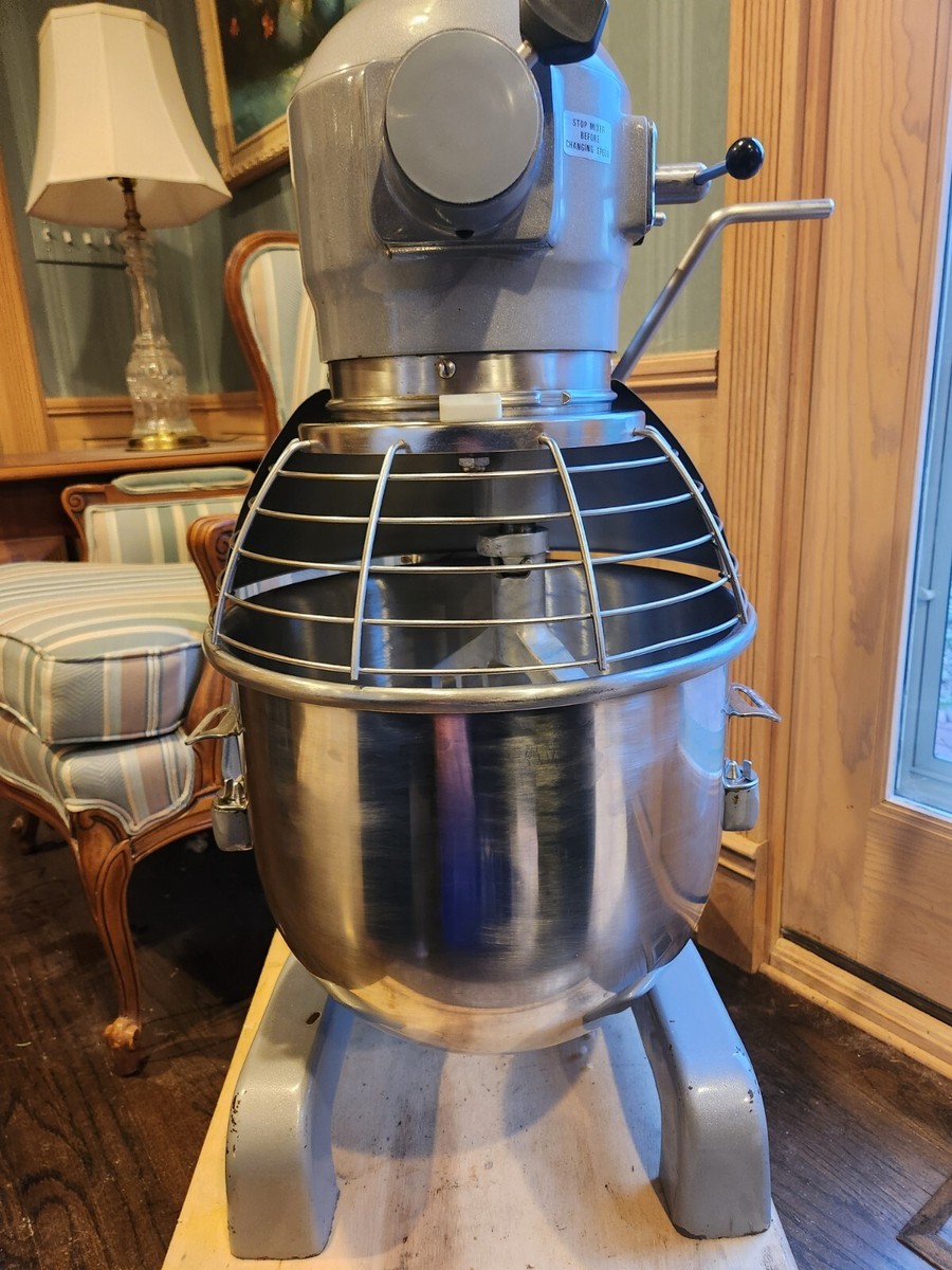 Hobart Classic A-200T, 20 Quart Mixer, Bowl, Beater & Safety Cage