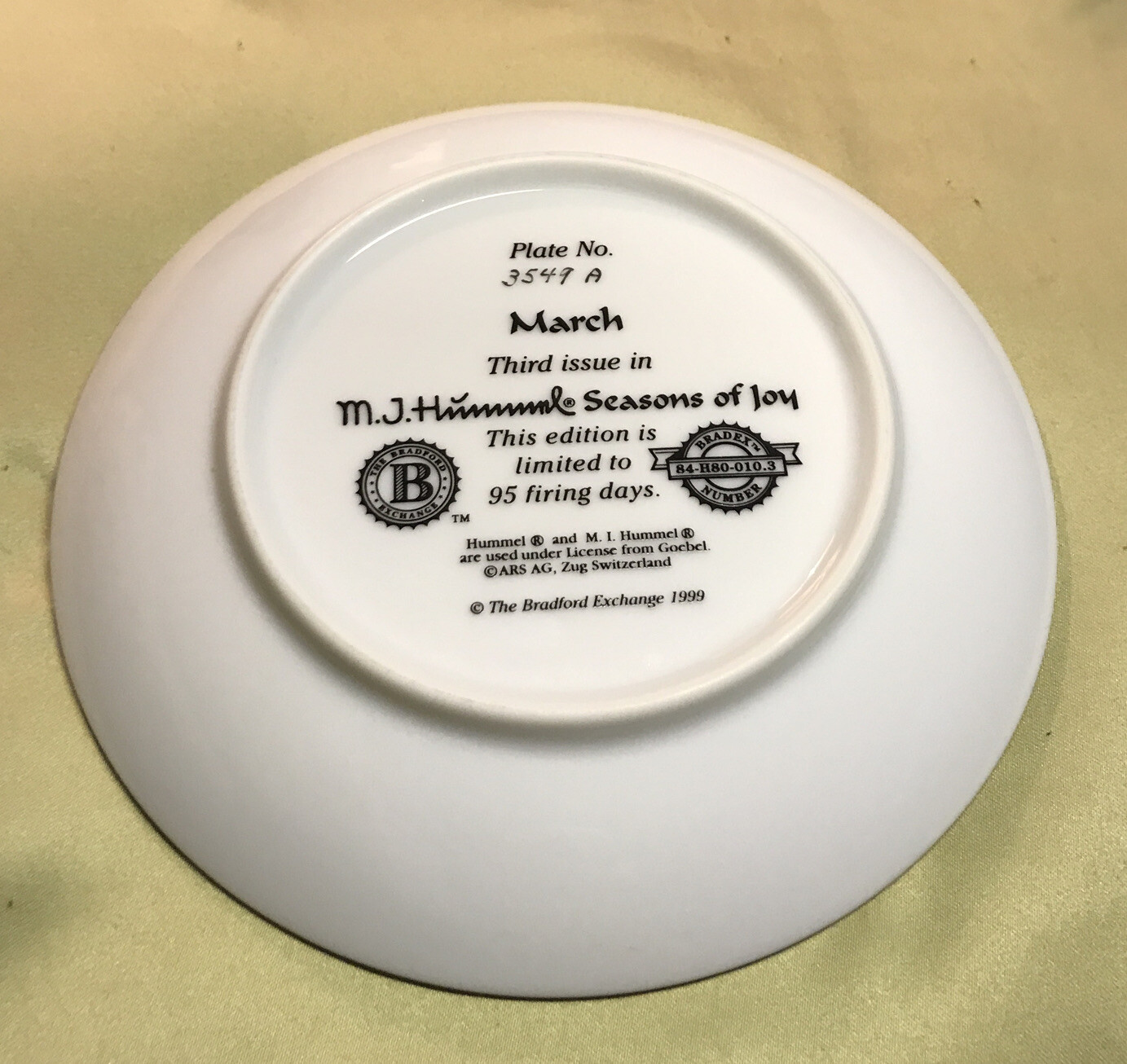 1999 Bradford Exchange M. J. Hummel Season of Joy March Calendar 5.75" Plate - Picture 5 of 5