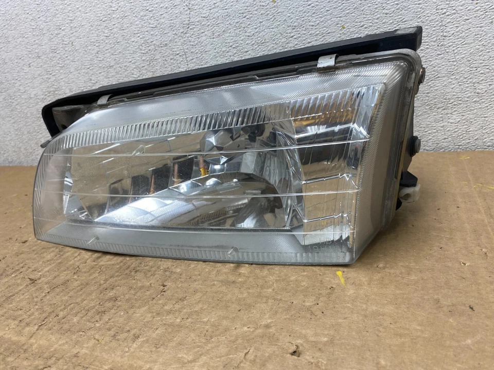 Faro lateral izquierdo Infiniti I30 1998-1999 O5903 DW Foto 2 de 4
