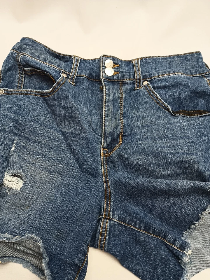 Energie Shorts Womens 11 Juniors Blue Distressed Cut Off Hem - Image 3 of 4