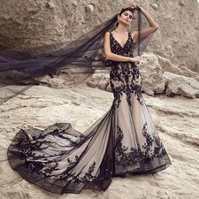 Black Lace Mermaid Wedding Dresses With Long Black Tulle Veil Gothic Bridal Gown