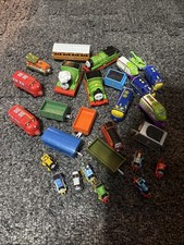 THOMAS THE TANK ENGINE Assorted Lot Trains  Friends Minis, Magnetic Train Cars