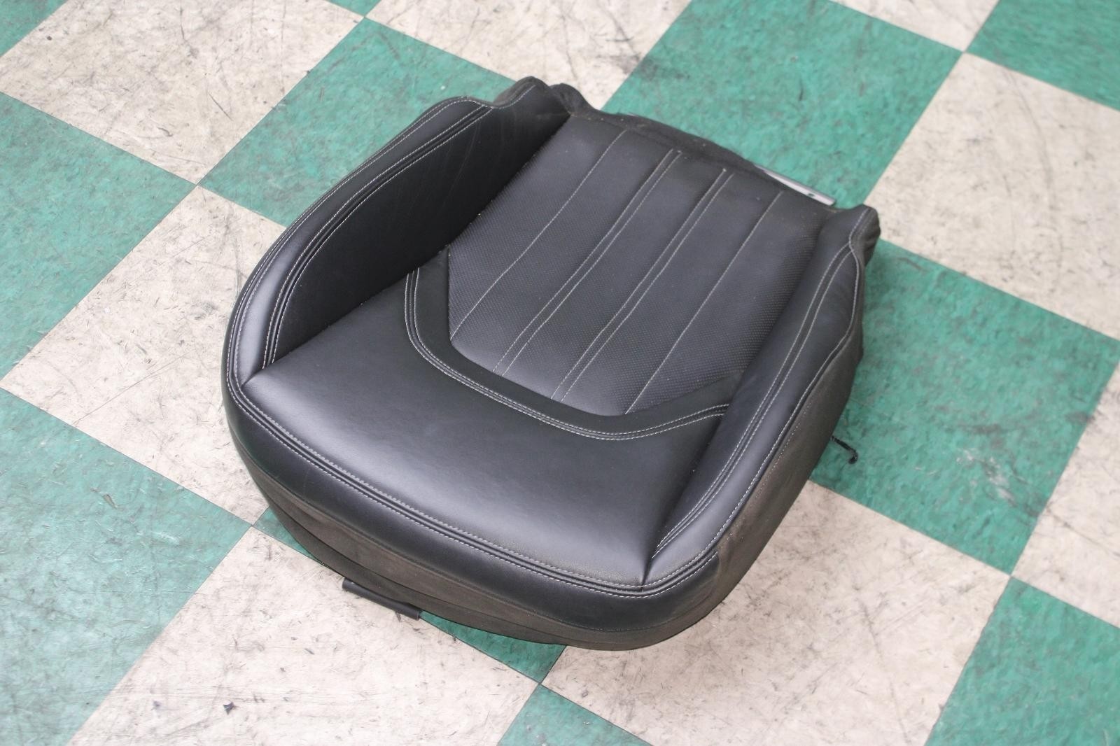 14-17 Quattroporte Nero Black Leather Front Right RH RF Seat Lower Cushion Pad