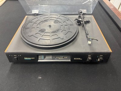 Quadraflex Reference 620T Turntable Semiautomatic Some needs some Repair Works