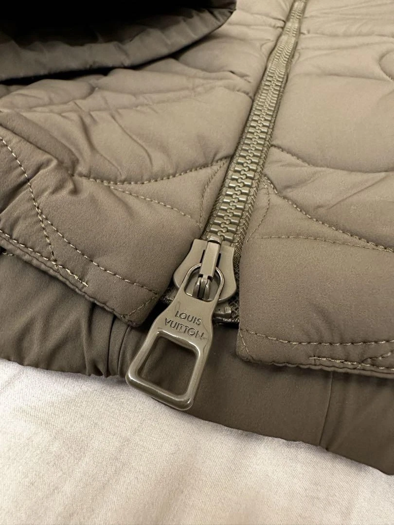 LOUIS VUITTON（LV） Piumino Louis Vuitton kaki