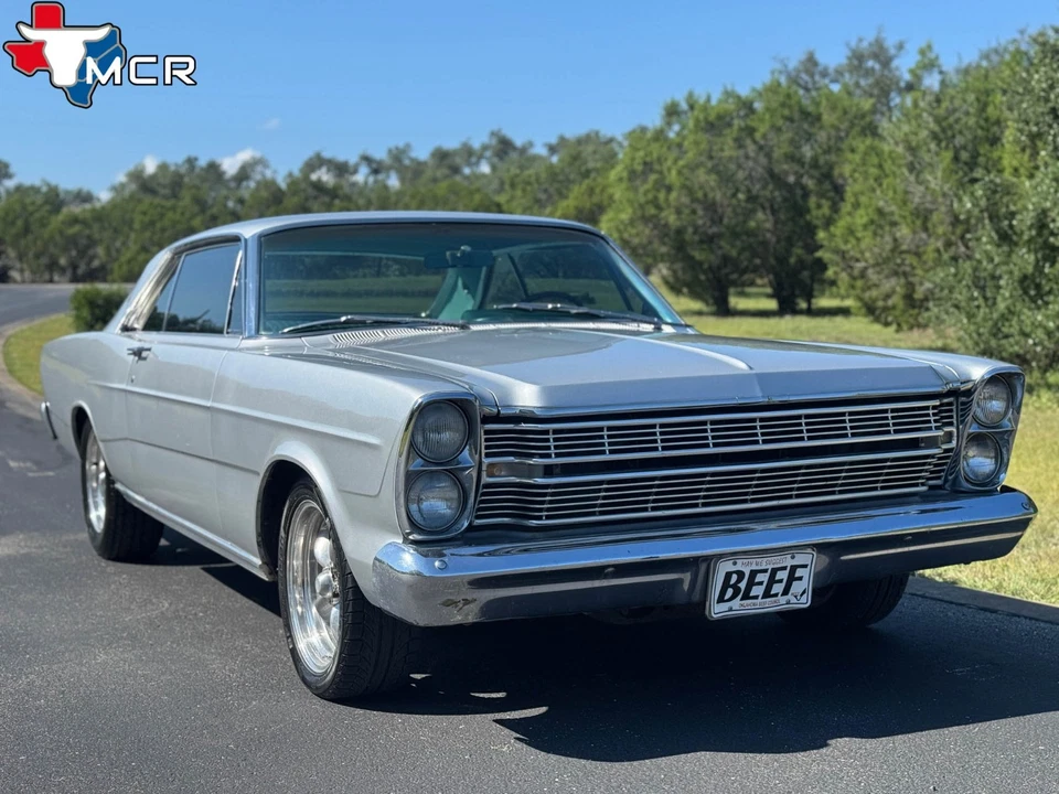Ford Galaxie Fastback Coupe V8 1966 - Imagem 3 de 4