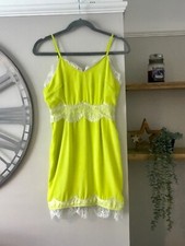 Missguided  New Mini Dress Lime & White Lace Trim - Summer - Holiday Size 8 BNWT