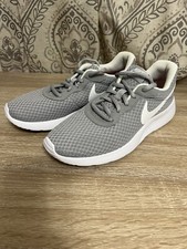 Size 8 - Nike Tanjun Wolf Grey - 812655-010