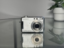Sony Cyber-shot DSC-S700 7.2MP Digital Camera - Silver For Parts