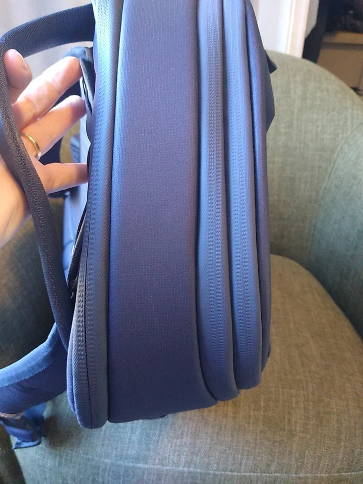 Mochila de viaje Peak Design | 30L | Azul marino Foto 3 de 4