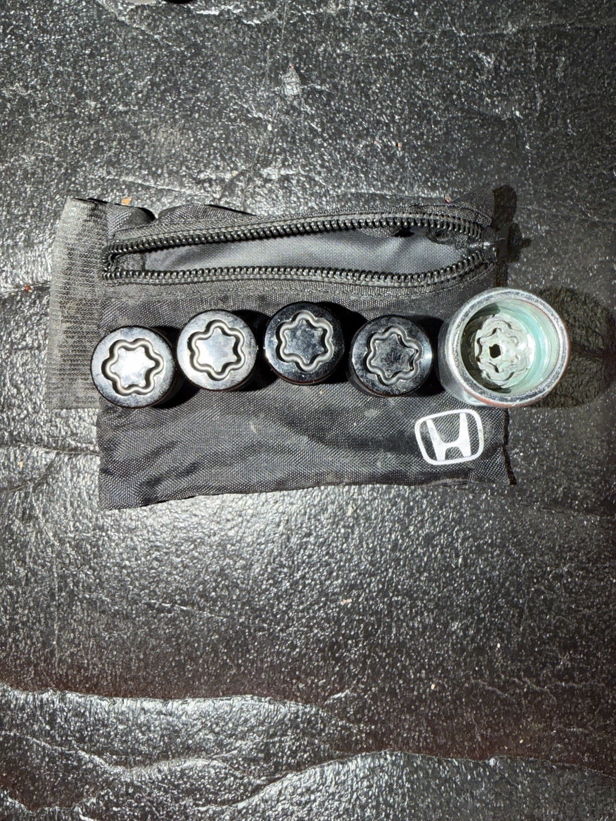 Honda OEM Wheel Lock Lug Nut Set With Key & Storage Pouch Chrome Anti-Theft