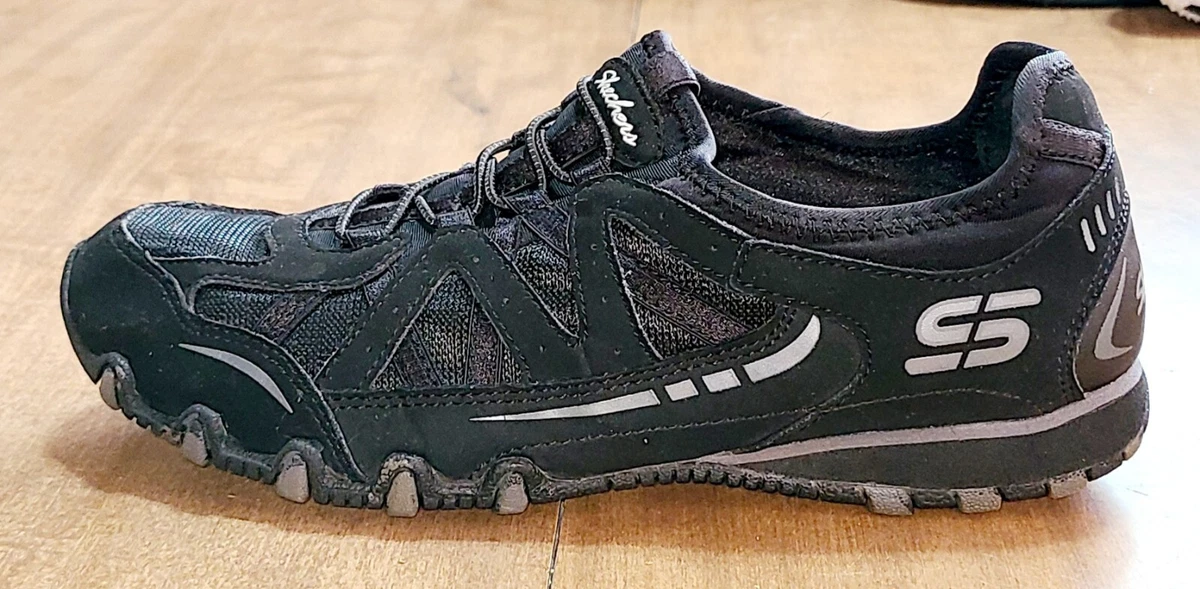 Skechers women's bungee best sale sneakers
