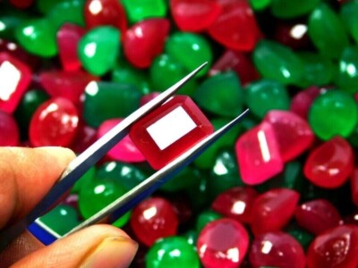 100 Ct NaturalLot Emerald and Ruby Certified Mix Shape Mined Loose Gemstone