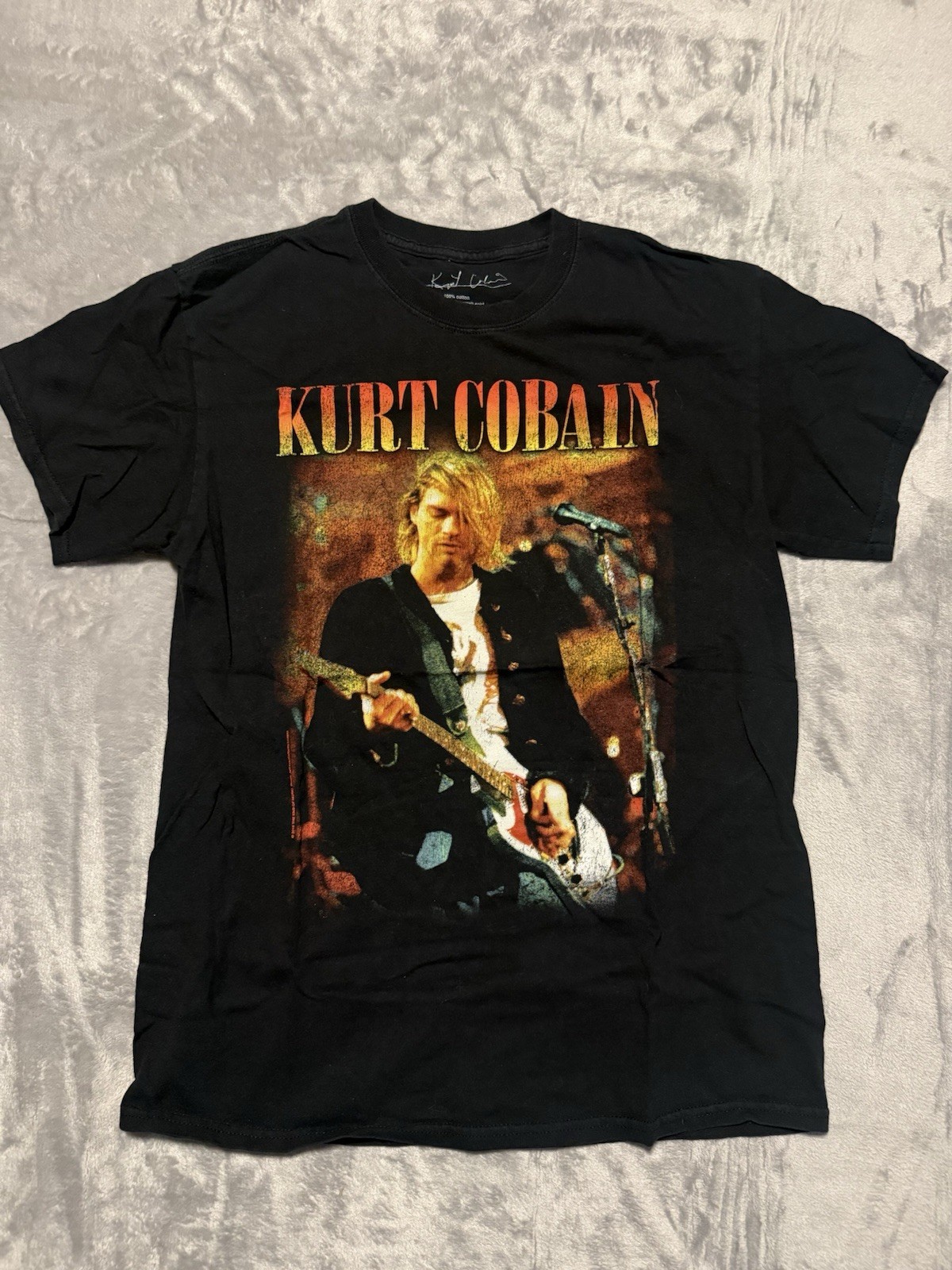 Kurt Cobain Nirvana Grunge Rock Band Graphic Tee Mens M Y2K Big Print