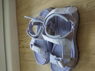hochwertige  Clarks Sandalen Gr. 36 Flieder Mädchen Schuhe 