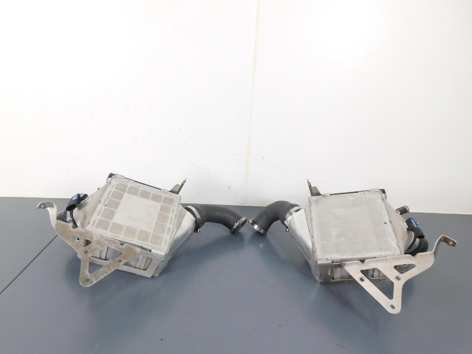 2019 15 16 18 19 McLaren 570GT4 570 GT4 Left / Right Intercoolers #5995 A8