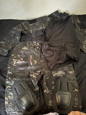 Paintball / Airsoft Outfit &ndash; Hose + Shirt + Knee Pads &ndash; Multicam Black &ndash; NEU