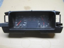 Audi 80 B2 Typ 81 Kombiinstrument Tacho Uhr W=980 191431km