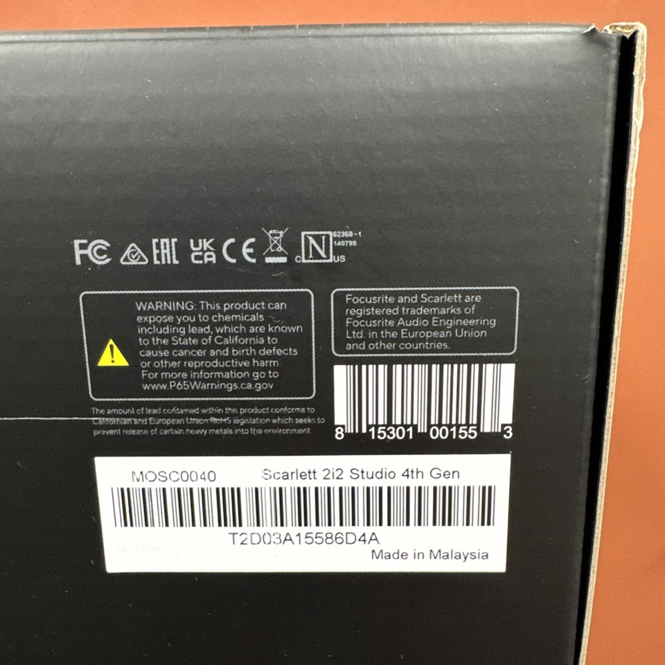 Focusrite Scarlett 2i2 Studio 4th Gen Recording Bundle - Image 4 of 4