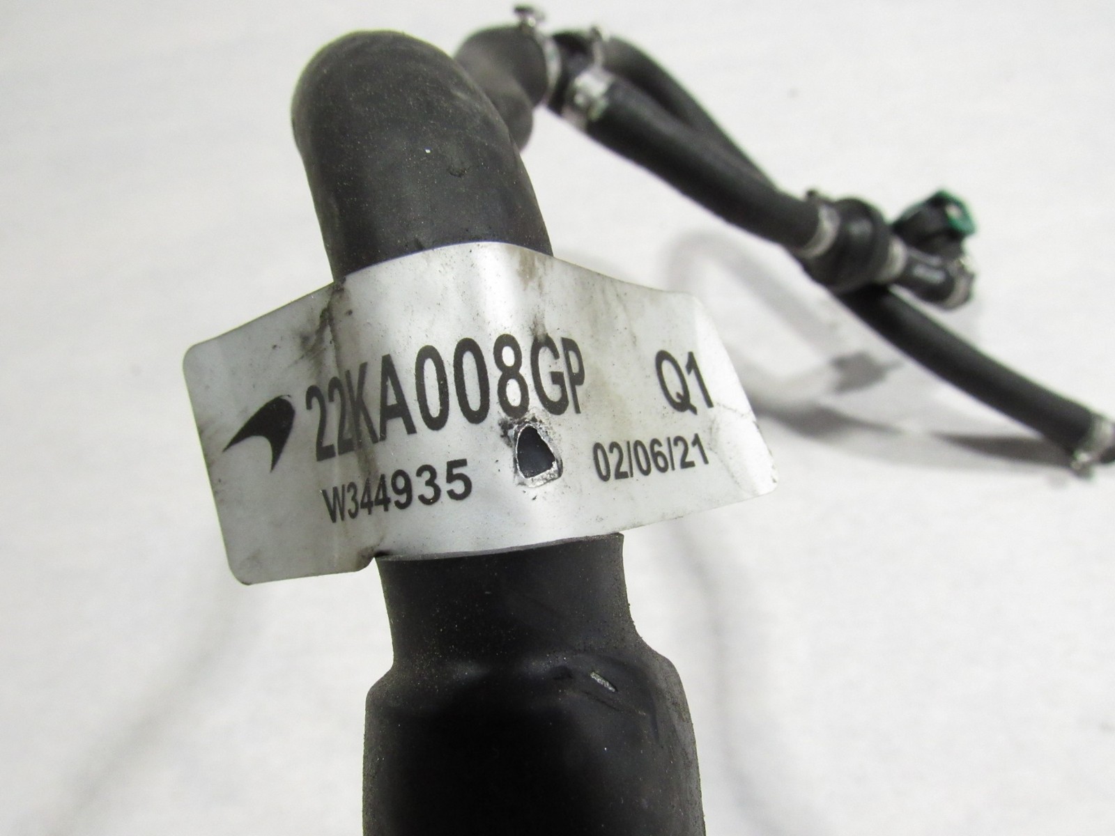 20-23 McLaren GT 2021 4.0L Engine Motor Water Coolant Hose Pipe Line Tube ;:Y