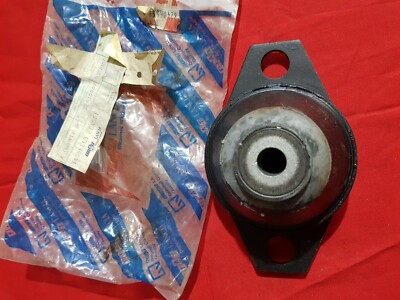 SUPPORT LANCIA 82406669 ENGINE MOUNT LANCIA DELTA R86 HF TURBO