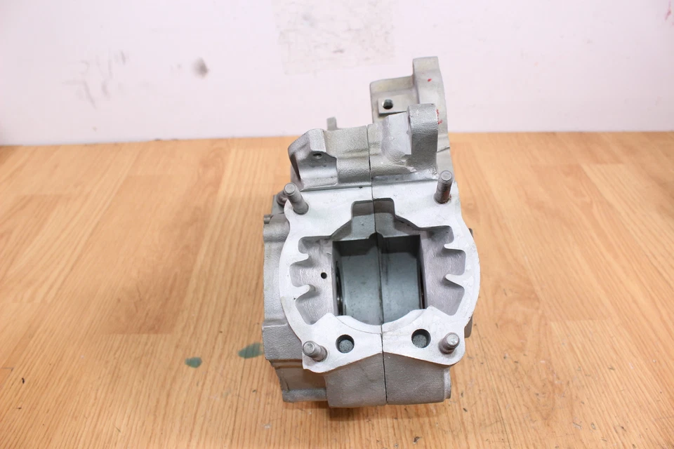 KTM 125 MXC 1986 maletas de motor izquierda y derecha/carcasa de motor cárter Foto 2 de 4