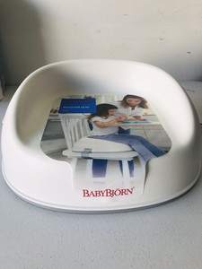 baby bjorn booster seat