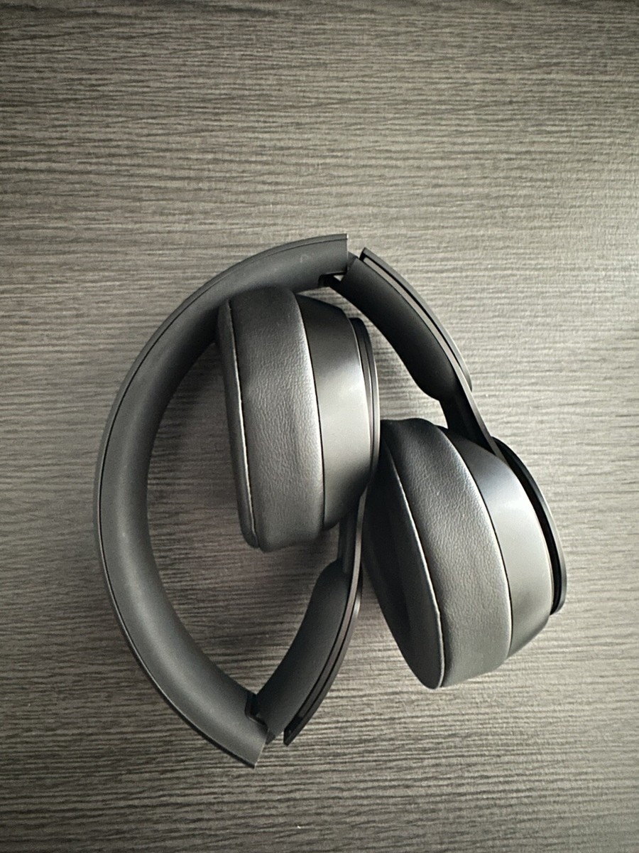 Beats by Dr. Dre Solo Pro On Ear Wireless Headphones - Black Beats by Dr. Dre Solo Pro On Ear Wireless Headphones - Black