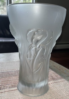 Vintage Art Deco Josef Inwald Barolac Frosted Satin Glass Iris Vase 10  Czech