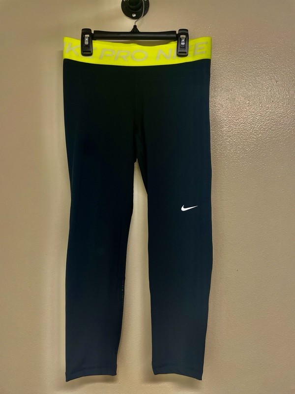 Women’s Nike Pro Black/Neon Yellow Leggings Size Med NEW!