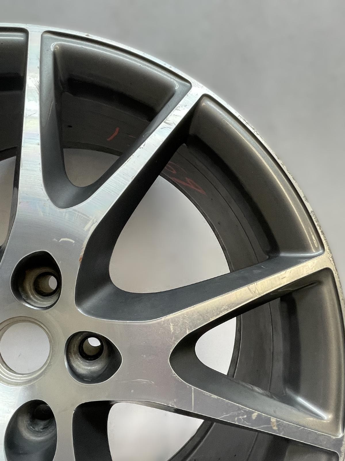 2010 FERRARI CALIFORNIA WHEEL 5 Y SPOKE MACHINED GRAY PAINTED POCKETS B-