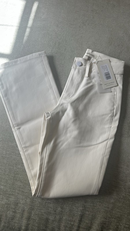 The Noli Shop Women's White Coated Flared Stretch Denim Jeans Light Wash Petite