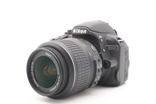 Nikon D3100 Digitalkamera Kamera DSLR + AF-S DX 18-55mm G VR Kit Objektiv
