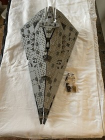 LEGO Star War First Order Star Destroyer (75190) As Found Built Plus 4 Minifigs