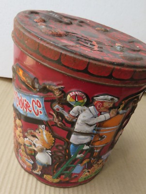The Krazy Cookie Co.♥️缶　空　TIN缶 Vintage BAKERY TIN BOX ROUND EMBOSSED THE KRAZY COOKIE CO. MULTI