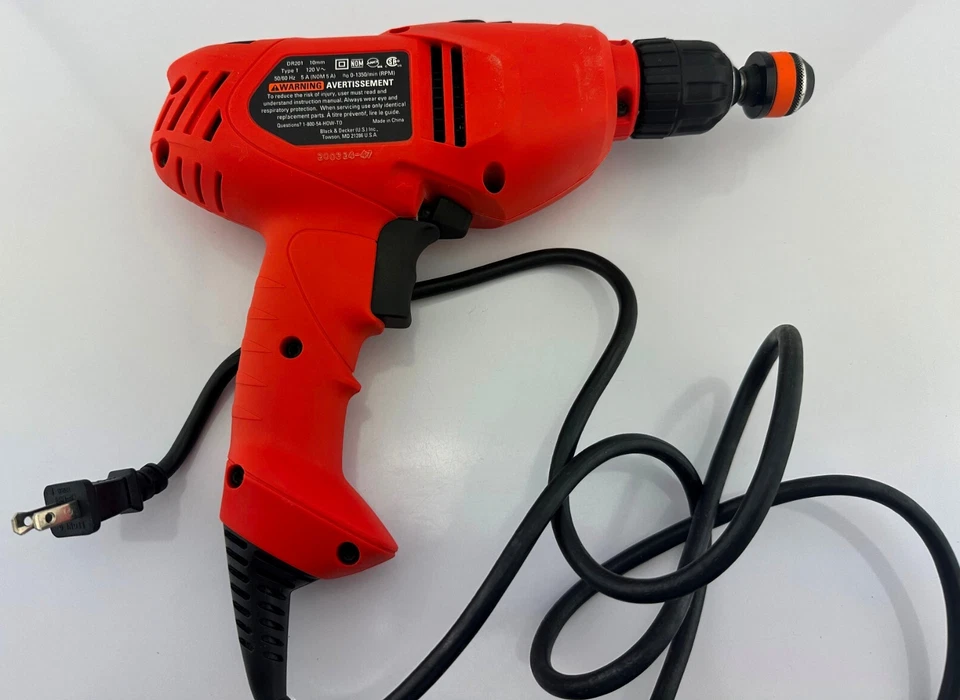 Black & Decker DR201 3/8" (10mm) Chuck Corded Drill Variable Speed. Tested - Image 2 of 4