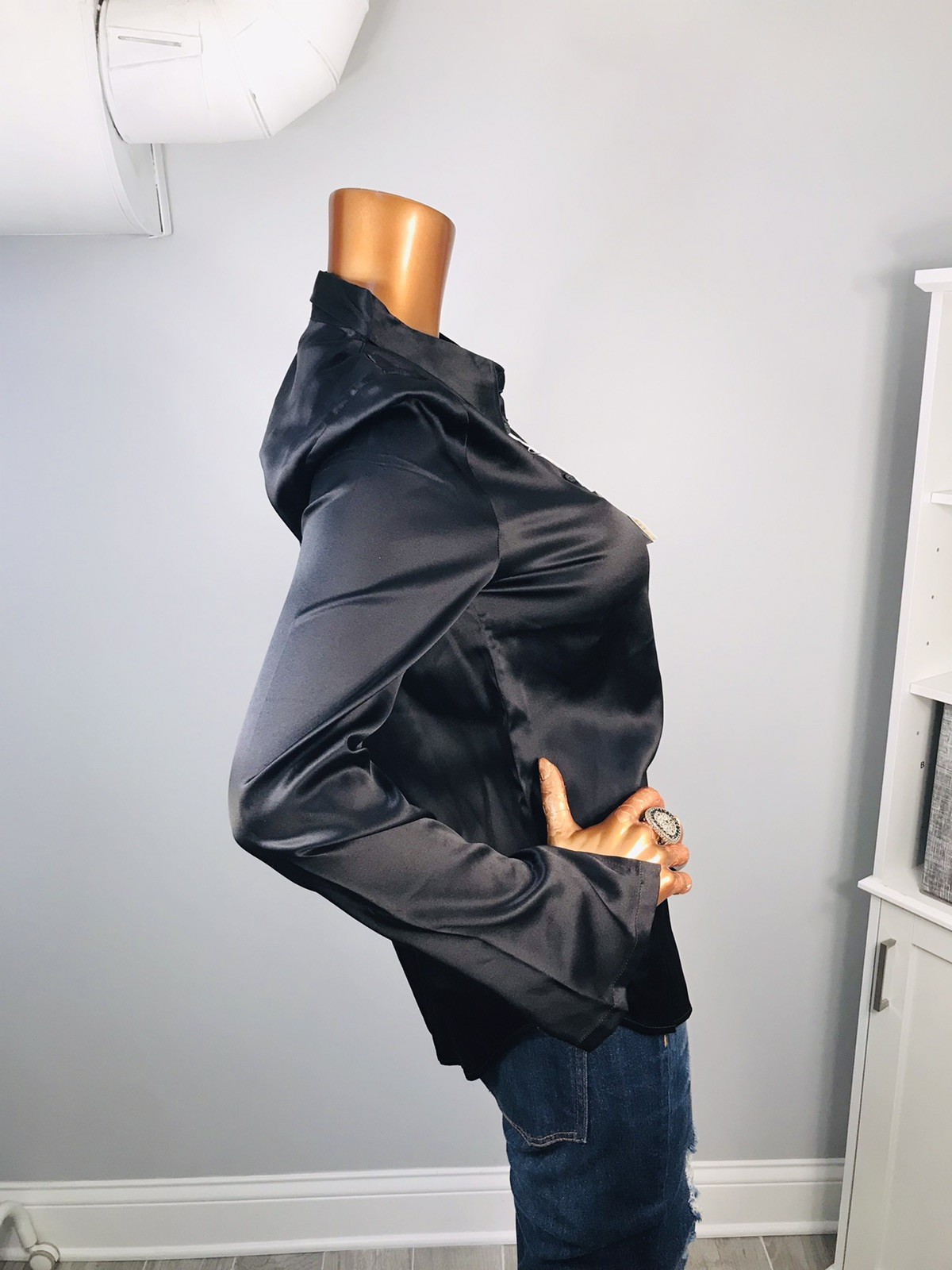 Moda L Top NWT Stretch Silky Lite Wgt Black Button Up Shirt Long Slv Soft Collar