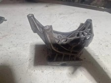 Support moteur Skoda 120