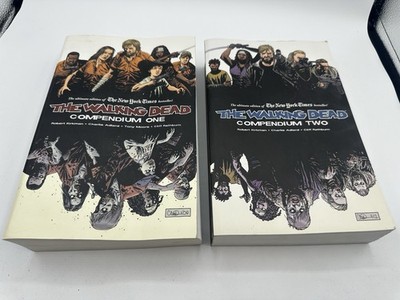 THE WALKING DEAD Compendium Graphic Novels Books 1 +  2, 2012