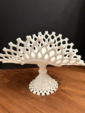 Scarce Vintage Westmoreland Milk Glass Lacy Criss Cross Style Banana Boat dish