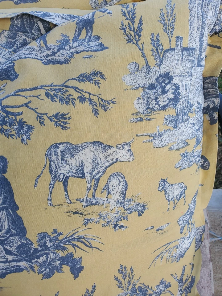 2 Vintage Toile French Country Life Accent Pillows Square Yellow Blue 20" x 20" - Image 4 of 4