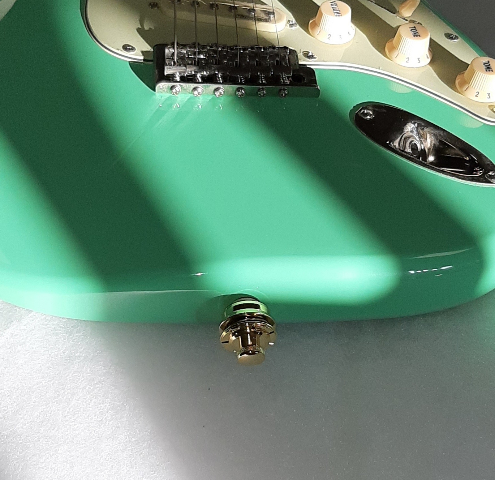 Hennessey Universal Guitar / Bass Strap Locks, Gold eBay