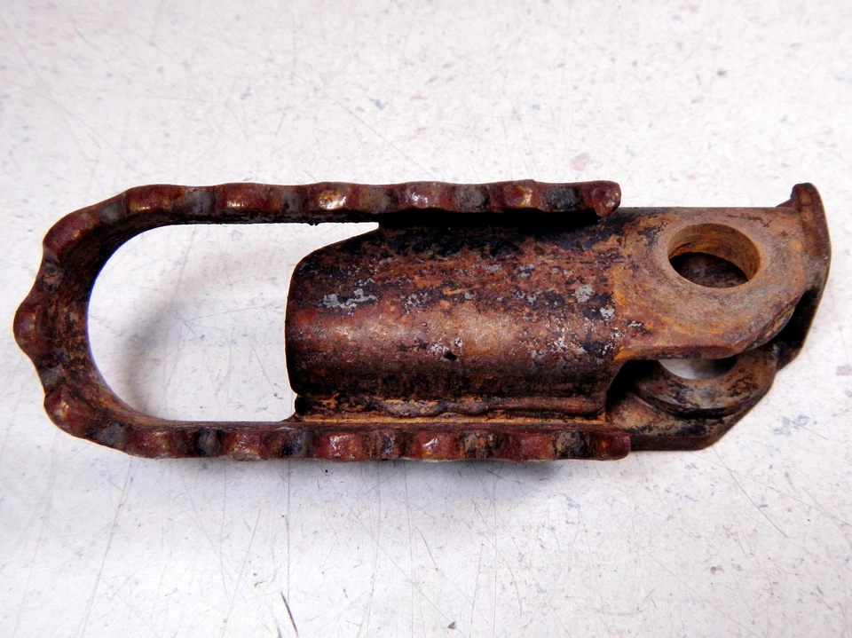 78 SUZUKI DR370 DR 370 ESTRIBO LATERAL IZQUIERDO ESTRIBO PASO Foto 2 de 4