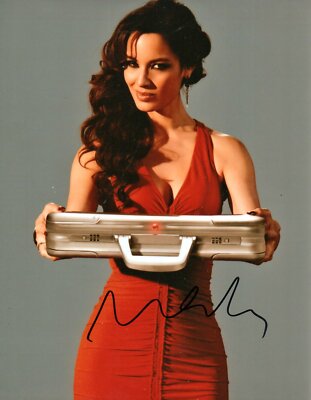 BERENICE MARLOHE JAMES BOND AUTHENTIC AUTOGRAPH SEVERINE IN SKYFALL 10-8 COA